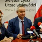 Paweł Wdówik - wiceminister rodziny, pracy i polityki społecznej, Zbigniew Koniusz - wojewoda świętokrzyski i Krzysztof Lipiec - lider świętokrzyskiego PiS / Piotr Kwaśniewski / Radio Kielce