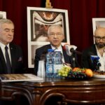 18.02.2020. Kielce. Konferencja prasowa w Teatrze im. Stefana Żeromskiego w Kielcach. Na zdjęciu (na zdjęciu): Andrzej Bętkowski - marszałek województwa świętokrzyskiego, Krzysztof Lipiec - lider świętokrzyskiego PiS i Michał Kotański - dyrektor Teatru im. Stefana Żeromskiego w Kielcach / Piotr Kwaśniewski / Radio Kielce