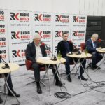 23.02.2020. Kielce. Studio Polityczne Radia Kielce. Na zdjęciu (od lewej): Marek Kwitek - PiS, Lucjan Pietrzczyk - PO KO, Dawid Lewicki - Konfederacja Partia KORWIN, Czesław Siekierski - PSL i Artur Pejas - Nowa Lewica / Kamil Król / Radio Kielce