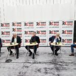 23.02.2020. Kielce. Studio Polityczne Radia Kielce. Na zdjęciu (od lewej): Marek Kwitek - PiS, Lucjan Pietrzczyk - PO KO, Dawid Lewicki - Konfederacja Partia KORWIN, Czesław Siekierski - PSL i Artur Pejas - Nowa Lewica / Kamil Król / Radio Kielce