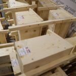 25.02.2020. Kielce. Budki lęgowe dla sikorek i jerzyków / Kamil Król / Radio Kielce