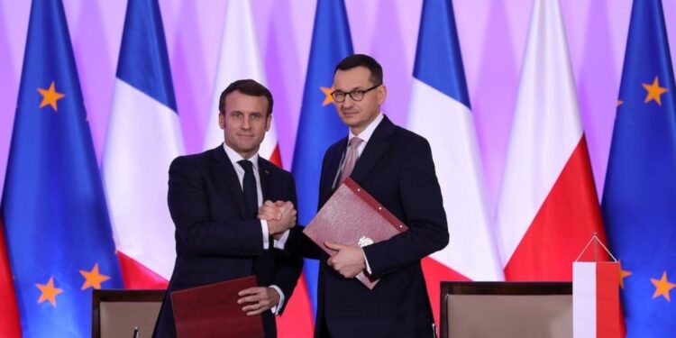 03.02.2020 Warszawa. Na zdjęciu (od lewej): Emmanuel Macron - prezydent Francji i Mateusz Morawiecki - premier Polski / Kancelaria Premiera / Twitter