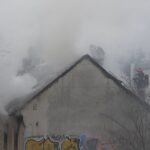 20.02.2020. Kielce. Pożar pustostanu przy ul. Zapłotek / Jarosław Kubalski / Radio Kielce