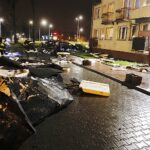 23.02.2020 Kielce. Wichura zerwała część elewacji z bloku przy ul. Chęcińskiej / Jarosław Kubalski / Radio Kielce