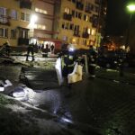 23.02.2020 Kielce. Wichura zerwała część elewacji z bloku przy ul. Chęcińskiej / Jarosław Kubalski / Radio Kielce