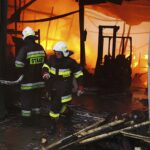 10.02.2020. Kornica. Pożar zakładu drzewnego przy ulicy Przemysłowej / Jarosław Kubalski / Radio Kielce