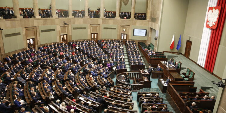 Warszawa. Sejm. Pierwsze posiedzenie izby IX kadencji / Jarosław Kubalski / Radio Kielce