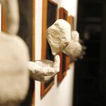 19.02.2020. Kielce. Wystawa prac Józefa Grzegorza Michałka „Poza kreską" w Galerii Sztuki Współczesnej Pałacyku T. Zielińskiego w Kielcach / Jarosław Kubalski / Radio Kielce