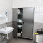 09.02.2020 Kazimierza Wielka. Kuchnia w Samorządowej Szkole Podstawowej nr 1 im. Hugona Kołłątaja po remoncie / Marta Gajda / Radio Kielce