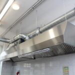 09.02.2020 Kazimierza Wielka. Kuchnia w Samorządowej Szkole Podstawowej nr 1 im. Hugona Kołłątaja po remoncie / Marta Gajda / Radio Kielce