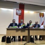 12.02.2020. Kielce. Konferencja w ŚUW. Na zdjęciu (od lewej): Sławomir Kopacz - wójt Bielin, Robert Jaworski - burmistrz Chęcin, Grzegorz Dziubek - burmistrz Włoszczowy i Krzysztof Gajewski - wójt gminy Waśniów / Magdalena Sitek / Radio Kielce