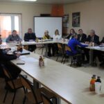 13.02.2020. Miernów. Otwarte posiedzenie wspólne Stałych Komisji Rady Gminy Złota w sprawie przyszłości szkół / Marta Gajda / Radio Kielce