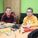 24.02.2020. Busko-Zdrój. Warsztaty w ramach projektu "Moda na recycling" / Marta Gajda / Radio Kielce