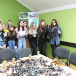 24.02.2020. Busko-Zdrój. Warsztaty w ramach projektu "Moda na recycling" / Marta Gajda / Radio Kielce