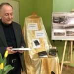 22.02.2020. Klimontów. Spotkanie z Andrzejem Boryckim (na zdjęciu), autorem książki o miasteczku / Grażyna-Szlęzak-Wójcik / Radio Kielce