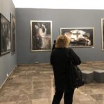 23.02.2020. Sandomierz. Wystawa „Niebezpieczne zabawy” Henryka Cześnika / Grażyna-Szlęzak-Wójcik / Radio Kielce