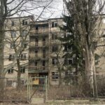 27.02.2020 Sandomierz. Zrujnowany budynek po byłym internacie przy ul. Energetycznej / Grażyna Szlęzak-Wójcik / Radio Kielce