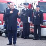 09.02.2020. Iwaniska. Uroczystość przekazania samochodów dla OSP w Iwaniskach i OSP w Kamieńcu. Na zdjęciu (w środku): Krzysztof Lipiec - poseł PiS / Emilia Sitarska / Radio Kielce