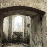 10.02.2020 Podzamcze Piekoszowskie. Ruiny pałacu Tarłów / Jarosław Kubalski / Radio Kielce