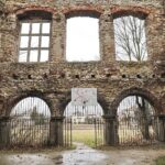 10.02.2020 Podzamcze Piekoszowskie. Ruiny pałacu Tarłów / Jarosław Kubalski / Radio Kielce