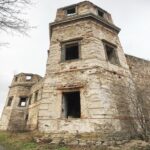 10.02.2020 Podzamcze Piekoszowskie. Ruiny pałacu Tarłów / Jarosław Kubalski / Radio Kielce