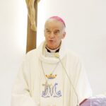 11.02.2020 Kielce. Diecezjalne obchody Światowego Dnia Chorego. Msza w hospicjum. Biskup Jan Piotrowski / Jarosław Kubalski / Radio Kielce