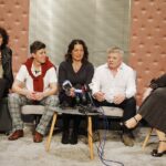 12.02.2020 Kielce. Mała scena KCK. Próba prasowa spektaklu "Prawda" Teatru TeTaTeT. Beata Pszeniczna, Dawid Żłobiński, Augustyna Nowacka - dyrektor KCK oraz Mirosław i Teresa Bielińscy / Jarosław Kubalski / Radio Kielce