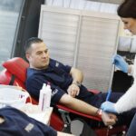 18.02.2020 Kielce. Policjanci oddają krew w ramach akcji "Nie Rozlewaj Krwi Na Drodze" / Jarosław Kubalski / Radio Kielce