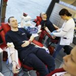 18.02.2020 Kielce. Policjanci oddają krew w ramach akcji "Nie Rozlewaj Krwi Na Drodze" / Jarosław Kubalski / Radio Kielce