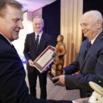 20.02.2020 Wola Morawicka. Kowale - nagrody gospodarcze gminy Morawica. Burmistrz Morawicy Marian Buras / Jarosław Kubalski / Radio Kielce