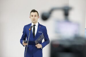 20.02.2020 Strawczynek. Otwarcie wiejskiej świetlicy po remoncie. Dyrektor Samorządowego Centrum Kultury i Sportu w Strawczynie Łukasz Woźniak / Jarosław Kubalski / Radio Kielce