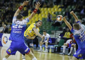 22.02.2020 Kielce. Mecz PGE Vive Kielce - MMTS Kwidzyn. Igor Karacić / Jarosław Kubalski / Radio Kielce