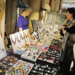 23.02.2020 Kielce. KCK. Ogólnopolska Giełda Minerałów, Skamieniałości i Wyrobów Jubilerskich / Jarosław Kubalski / Radio Kielce