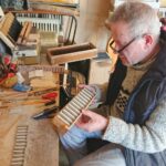 22.02.2020. Jacentów. Kazimierz Gadkowski w swojej pracowni / Emilia Sitarska / Radio Kielce