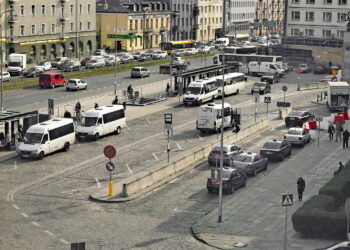 Parking przed dworcem PKP / Marzena Mąkosa / Radio Kielce