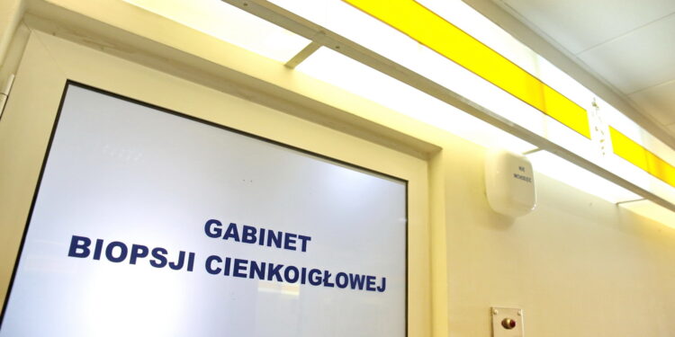 Świętokrzyskie Centrum Onkologii. ŚCO. Gabinet Biopsji Cienkoigłowej / Marzena Mąkosa / Radio Kielce