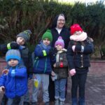 05.02.2020 Ostrowiec Świętokrzyski. Dzieci z Zespołu Placówek Opiekuńczo-Wychowawczych „Nasz dom” w Ostrowcu Świętokrzyskim chętnie noszą odblaski / Emilia Sitarska / Radio Kielce