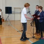 24.02.2020. Ostrowiec Św. Wręczenie listów gratulacyjnych pływakom i waterpolistom KSZO Ostrowiec, a także uczniom Szkoły Mistrzostwa Sportowego / Emilia Sitarska / Radio Kielce