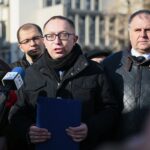 07.02.2020. Kielce. Prezentacja świętokrzyskiego sztabu wyborczego Małgorzaty Kidawy-Błońskiej. Na zdjęciu (od lewej): Michał Braun, Artur Gierada, Adam Cyrański - poseł / Wiktor Taszłow / Radio Kielce