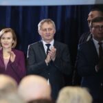 07.02.2020. Włoszczowa. Wizyta prezydenta RP Andrzeja Dudy. Na zdjęciu (od lewej): Anna Krupka - wiceminister sportu, Zbigniew Koniusz - wojewoda świętokrzyski i Dariusz Czechowski - starosta włoszczowski / Wiktor Taszłow / Radio Kielce