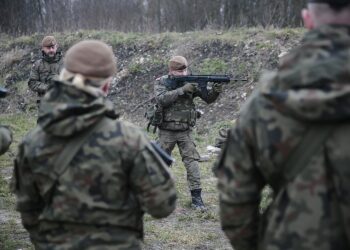 15.02.2020. Jędrzejów. Szkolenie 10. Świętokrzyskiej Brygady Obrony Terytorialnej / Wiktor Taszłow / Radio Kielce