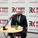 16.02.2020. Studio Polityczne Radia Kielce. Na zdjęciu Artur Kopacz - Konfederacja Ruch Narodowy  / Wiktor Taszłow / Radio Kielce