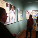 20.02.2020. Kielce. Wernisaż wystawy zdjęć polskich paraolimpijczyków w Muzeum Diecezjalnym / Wiktor Taszłow / Radio Kielce