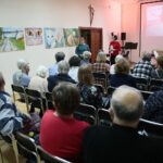 20.02.2020. Kielce. Wernisaż wystawy poplenerowej pt."Drzewo życia" w Ośrodku Kultury "Ziemowit" / Wiktor Taszłow / Radio Kielce