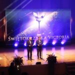 25.02.2020. Kielce. Uroczysta gala, podczas której przyznano nagrody "Świętokrzyska Victoria". Na zdjęciu (od lewej): Andrzej Bętkowski - marszałek województwa świętokrzyskiego, Andrzej Pruś – przewodniczący Sejmiku Województwa Świętokrzyskiego / Wiktor Taszłow / Radio Kielce