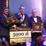 25.02.2020. Kielce. Uroczysta gala, podczas której przyznano nagrody "Świętokrzyska Victoria". Na zdjęciu (od lewej): Andrzej Pruś – przewodniczący Sejmiku Województwa Świętokrzyskiego, Dariusz Kozak - dyrektor Elektrociepłowni Kielce, Andrzej Bętkowski - marszałek województwa świętokrzyskiego, / Wiktor Taszłow / Radio Kielce