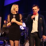 29.02.2020 Kielce. Koncert Katarzyny Lisowskiej w Studiu Gram Polskiego Radia Kielce. Na zdjęciu: Katarzyna Lisowska i Paweł Solarz / Wiktor Taszłow / Radio Kielce