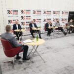 02.02.2020. Radio Kielce. Studio Polityczne. Na zdjęciu (od lewej): Piotr Wawrzyk - wiceminister spraw zagranicznych, Lucjan Pietrzczyk – PO, Czesław Siekierski - poseł PSL, Artur Kopacz – Ruch Narodowy, Małgorzata Marenin - SLD / Wiktor Taszłow / Radio Kielce