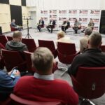 02.02.2020. Radio Kielce. Studio Polityczne. Na zdjęciu (od lewej): Piotr Wawrzyk - wiceminister spraw zagranicznych, Lucjan Pietrzczyk – PO, Czesław Siekierski - poseł PSL, Artur Kopacz – Ruch Narodowy, Małgorzata Marenin - SLD / Wiktor Taszłow / Radio Kielce