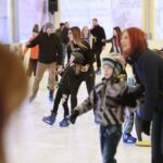 02.02.2020. Kielce. Ferie na lodowisku / Wiktor Taszłow / Radio Kielce